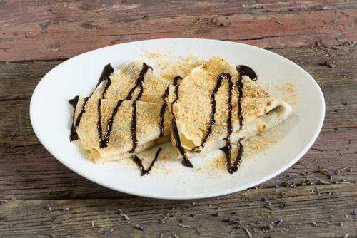 chocolate & biscuit  crepe 